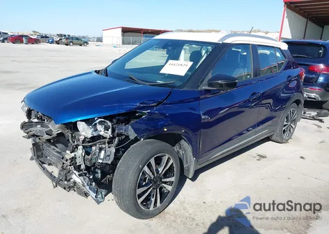 2020 Nissan Kicks Sr Xtronic Cvt z USA, uszkodzony, nr VIN 3N1CP5DV3LL560861